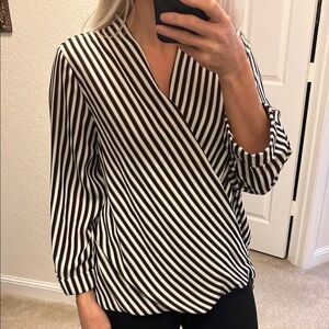 🤍🖤🤎Glamorous 🤎🖤🤍New Black ,White and Brown Faux  Wrap Blouse 3/4 Sleeve